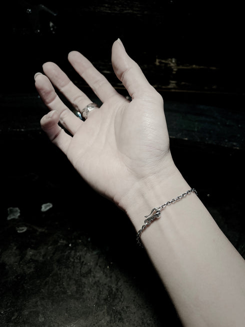 Mini skull hook bracelet