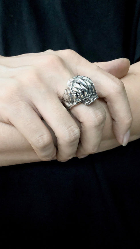 Monster Teeth Skull Ring